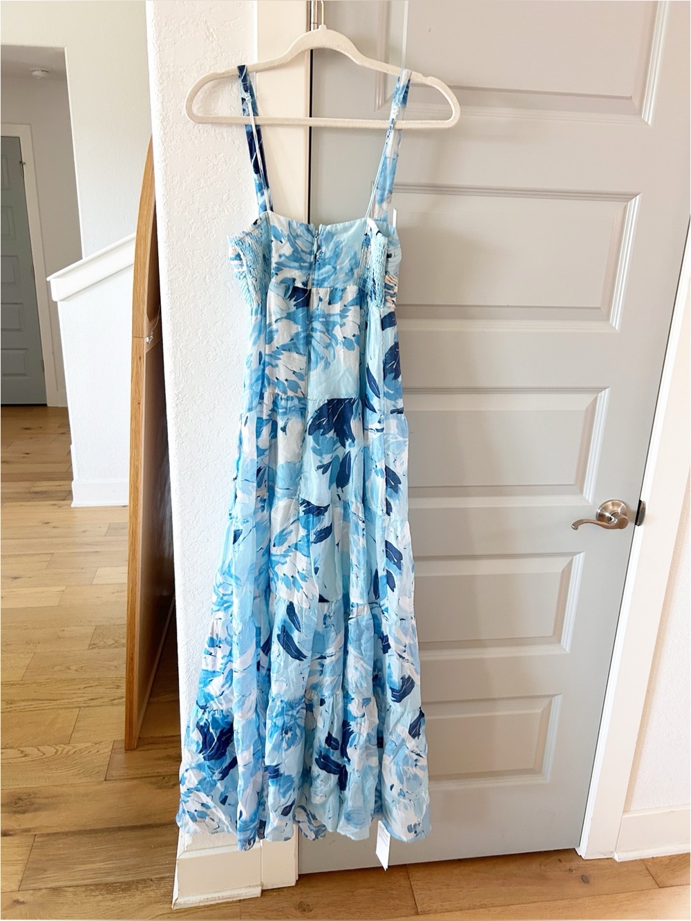 NWT Abercrombie Tiered Floral Maxi Dress - Picture 9 of 9